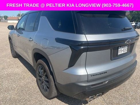 Used 2025 Chevrolet Traverse LT w/ Midnight/Sport Edition FWD image 8