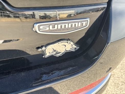 Used 2023 Jeep Grand Cherokee Summit image 6