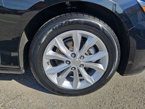 Used 2024 Chevrolet Malibu LT FWD image 9
