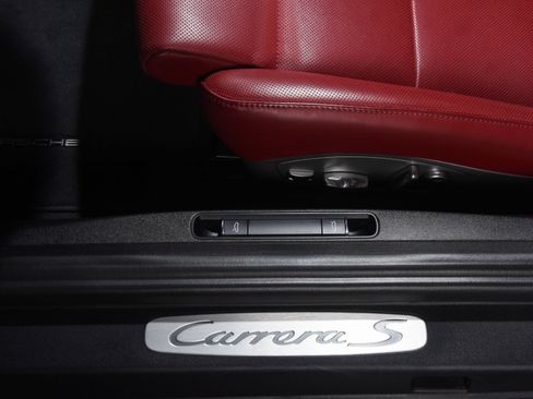 Used 2018 Porsche 911 Carrera S RWD image 20