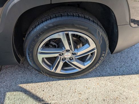 Used 2019 GMC Terrain SLT w/ Preferred Package image 26