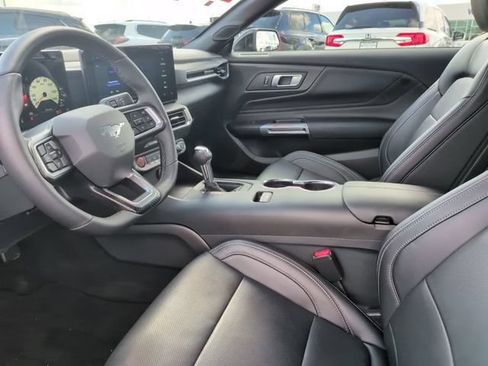 Used 2026 Ford Mustang Premium RWD image 19