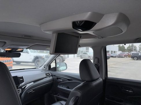 Used 2021 Honda Pilot Touring image 22