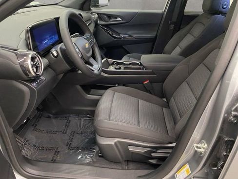 New 2026 Chevrolet Equinox LT image 17