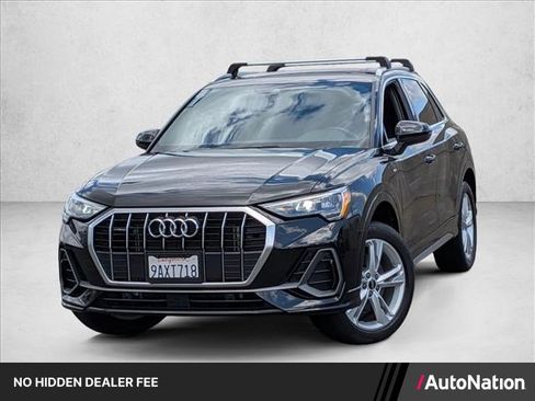 Used 2022 Audi Q3 2.0T Premium w/ Convenience Package AWD/4WD image 1