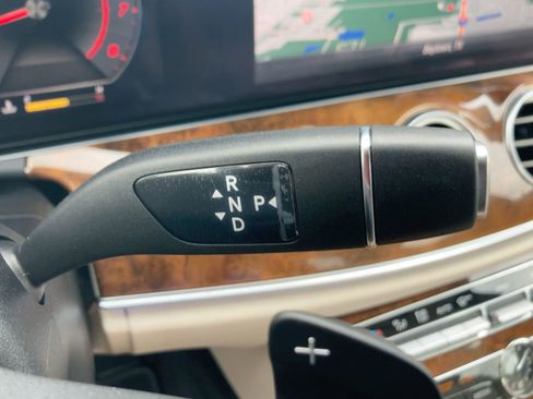 Used 2020 Mercedes-Benz E 350 Sedan w/ Premium Package image 17