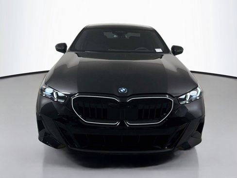 New 2027 BMW 550e xDrive w/ Executive Package AWD/4WD image 2