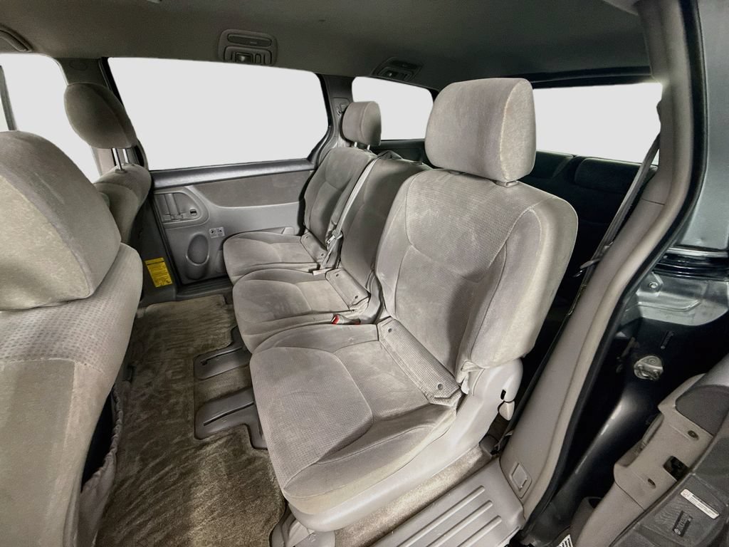 Used 2005 Toyota Sienna LE w/ LE Pkg 6 FWD image 21