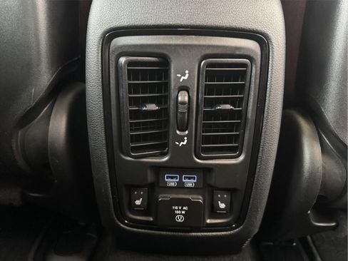 Used 2024 Dodge Durango GT AWD/4WD image 30
