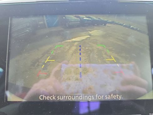 Used 2023 Nissan Titan SV w/ Accessory Utility Package image 22