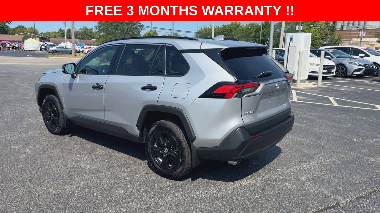 Used 2021 Toyota RAV4 XLE AWD/4WD image 6