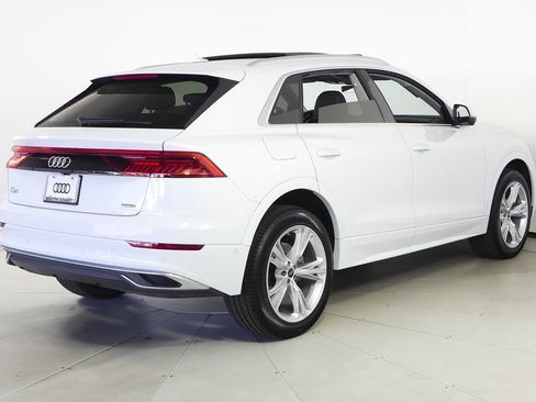 Used 2023 Audi Q8 Premium w/ Convenience Package image 7