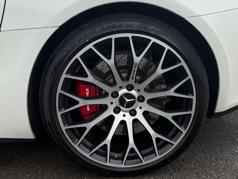 Used 2020 Mercedes-Benz AMG GT Roadster image 42