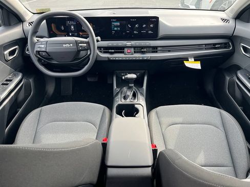 Certified 2025 Kia K4 FWD image 12