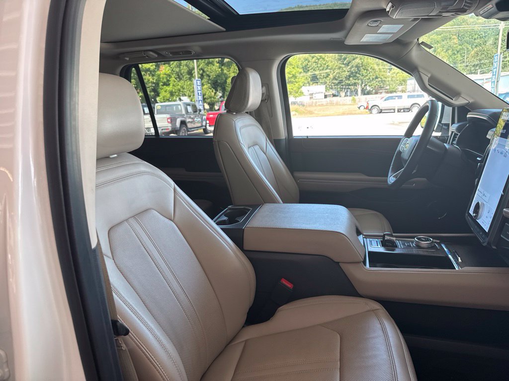 Certified 2024 Ford Expedition Max Limited RWD image 21