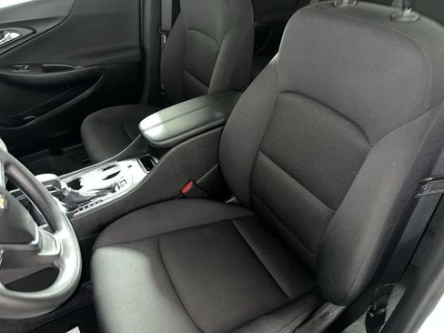 Used 2022 Chevrolet Malibu LT image 15