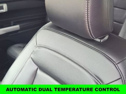 Used 2023 Ford Explorer XLT w/ Equipment Group 202A image 13