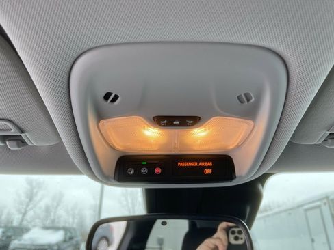 Used 2023 Chevrolet TrailBlazer LT w/ Convenience Package image 15