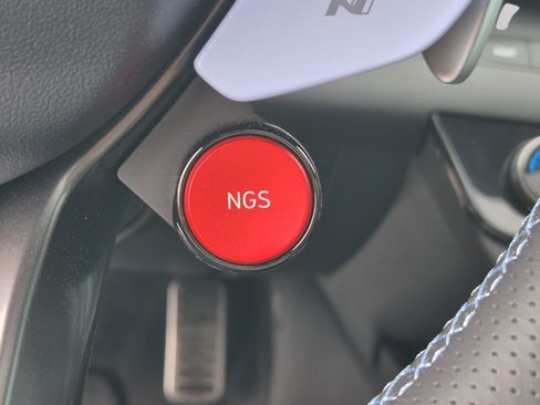 New 2026 Hyundai Elantra N FWD image 36