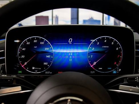 New 2026 Mercedes-Benz E 350 4MATIC Sedan image 18