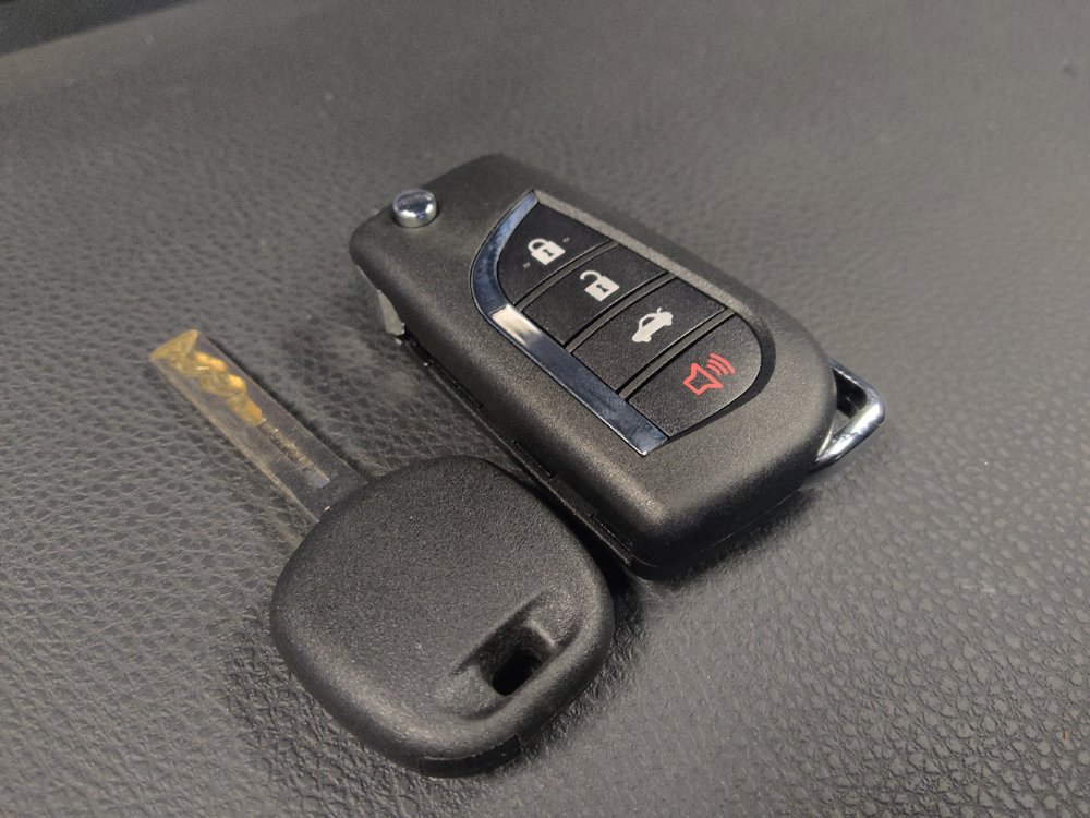 Used 2022 Toyota Camry LE FWD image 32