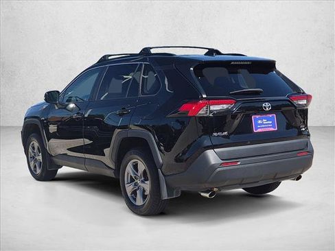 Used 2022 Toyota RAV4 XLE w/ Convenience Package AWD/4WD image 8