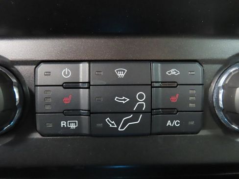 Used 2022 Ford F250 XLT w/ XLT Premium Package image 57