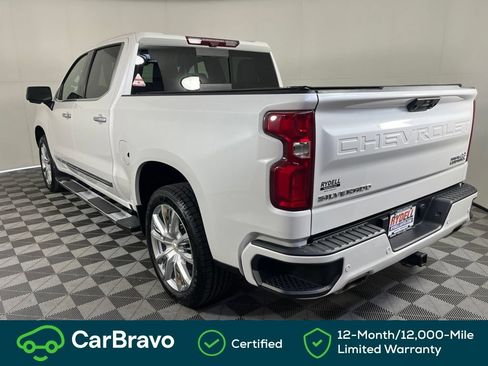 Used 2023 Chevrolet Silverado 1500 High Country w/ High Country Premium Package AWD/4WD image 9