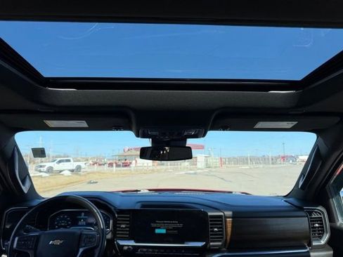 Used 2022 Chevrolet Silverado 1500 High Country w/ High Country Premium Package image 8