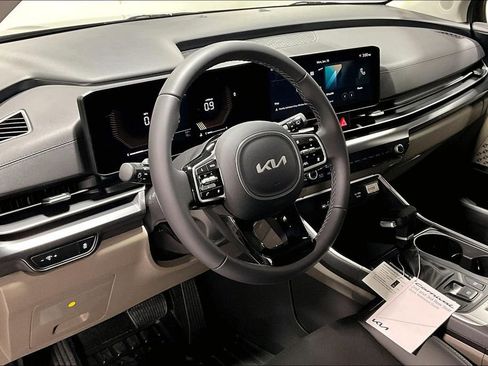 New 2026 Kia Carnival image 20