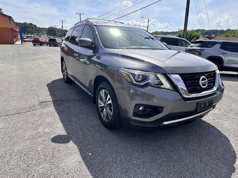 Used 2017 Nissan Pathfinder SV w/ Trailer Tow Package AWD/4WD image 3