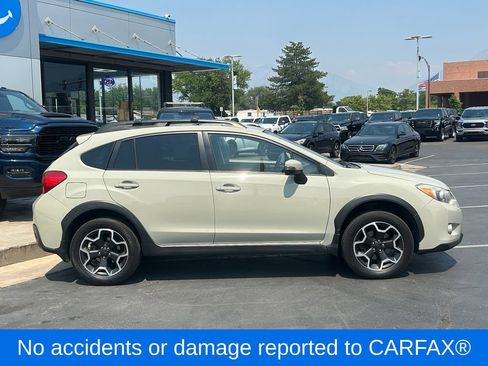 Used 2015 Subaru Crosstrek 2.0i Limited w/ Popular Package #2 AWD/4WD image 2