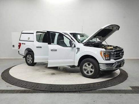 Used 2023 Ford F150 Lariat AWD/4WD image 9