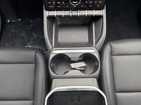 New 2026 GMC Terrain Denali w/ LPO, Floor Liner Package image 23