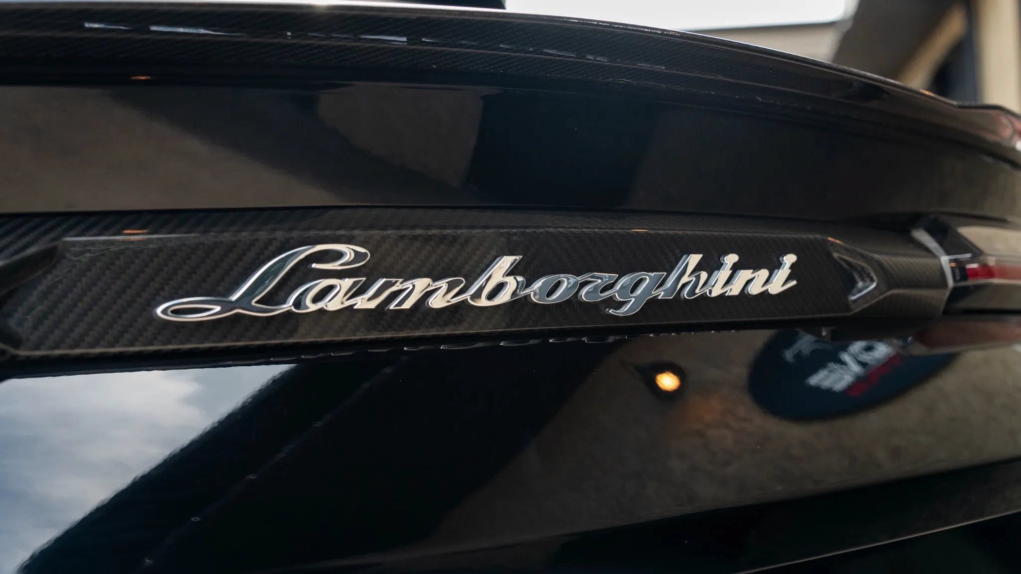 Used 2021 Lamborghini Urus AWD/4WD image 14