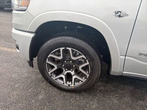 New 2026 RAM 1500 Laramie AWD/4WD image 5