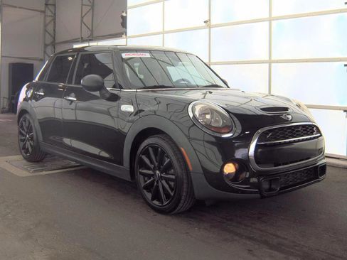 Used 2016 MINI Cooper S image 4