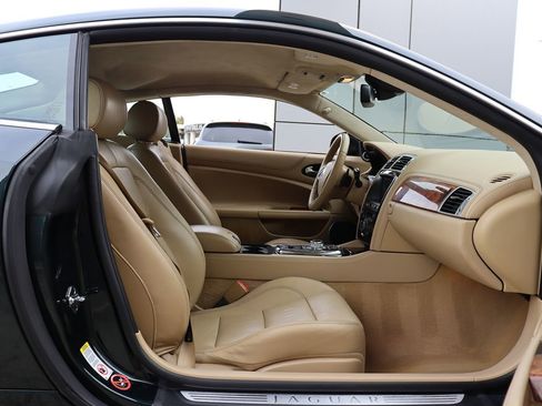 Used 2013 Jaguar XK Coupe image 33