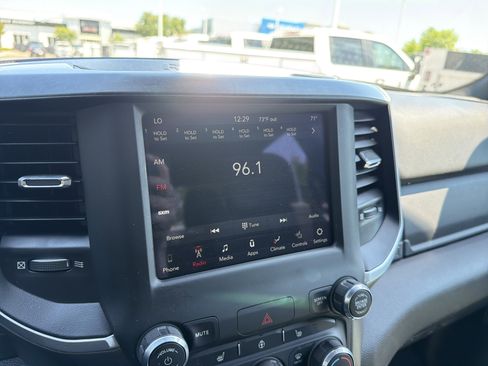 Used 2021 RAM 1500 Big Horn AWD/4WD image 23