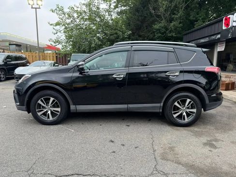 Used 2018 Toyota RAV4 XLE w/ Plus Extra Value Package AWD/4WD image 9