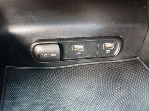 Used 2023 Kia K5 GT-Line image 25