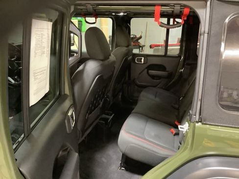 Used 2021 Jeep Wrangler Unlimited Rubicon w/ LED Lighting Group image 18