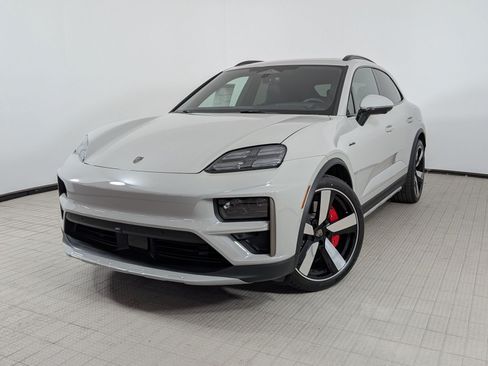 New 2026 Porsche Macan Turbo Electric AWD/4WD image 1