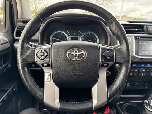 Used 2016 Toyota 4Runner Limited AWD/4WD image 12