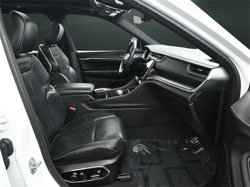 Used 2021 Jeep Grand Cherokee L Overland w/ Advanced Protech Group III image 24