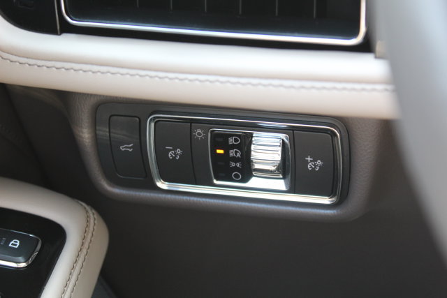 Used 2022 Lincoln Aviator Reserve w/ Equipment Group 201A AWD/4WD image 22