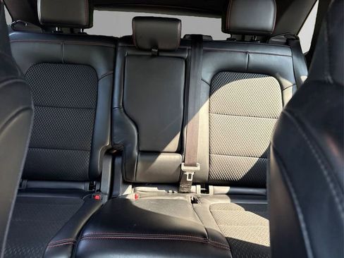 Used 2025 Ford Escape ST-Line image 19