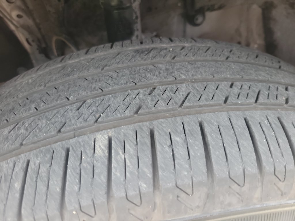 Certified 2025 Toyota RAV4 XLE FWD image 35