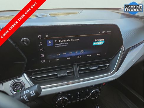 Used 2025 Chevrolet Trax LT w/ Driver Confidence Package image 16