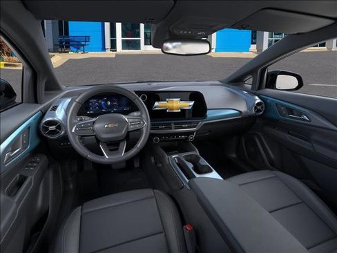 New 2026 Chevrolet Equinox EV LT image 15